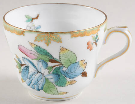 Queen Victoria (Green Border) Flat Cup