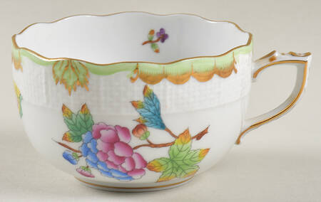 Queen Victoria (Green Border) Flat Cup