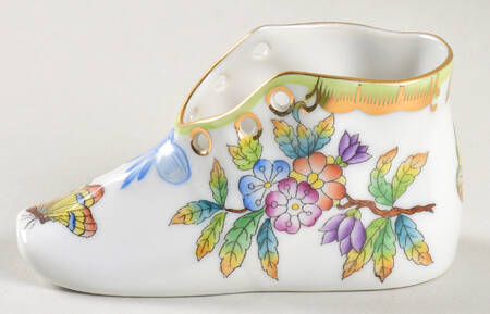 Queen Victoria (Green Border) Baby Shoe