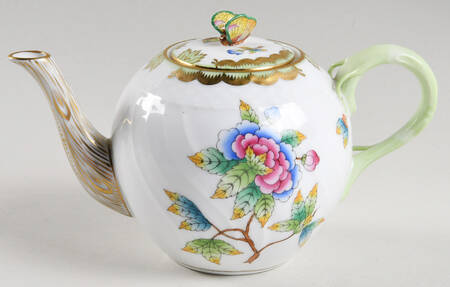 Queen Victoria (Green Border) Mini Teapot & Lid