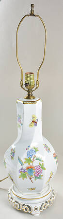 Queen Victoria (Green Border) 28" Electric Lamp No Shade