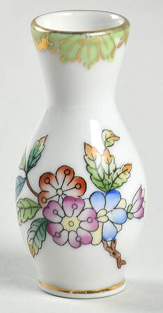 Queen Victoria (Green Border) 2" Bud Vase