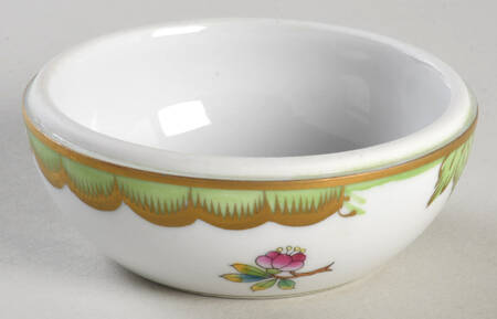 Queen Victoria (Green Border) Small Round Bon Bon No Lid