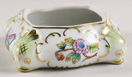 Queen Victoria (Green Border) Trinket Box No Lid