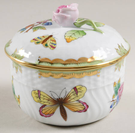 Queen Victoria (Green Border) Sugar Bowl & Lid