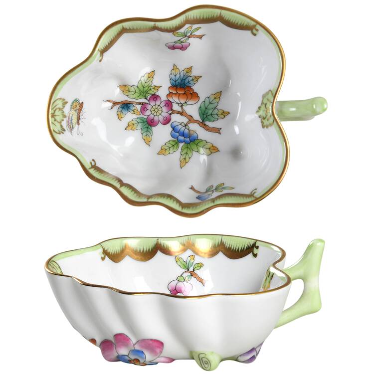 Queen Victoria (Green Border) 3" Leaf Dish