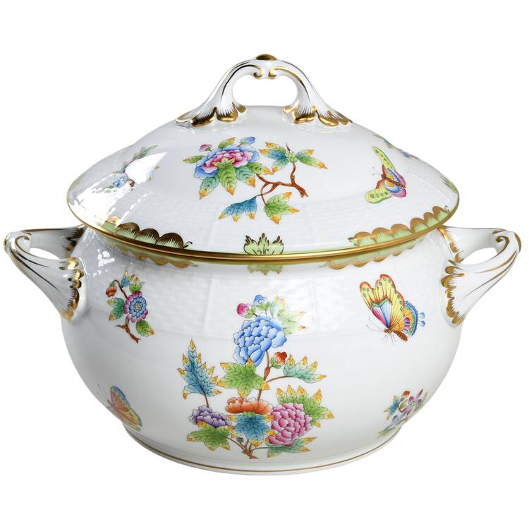 Queen Victoria (Green Border) Bean Pot & Lid
