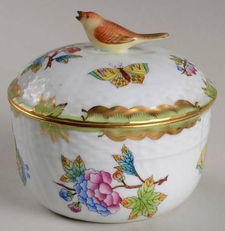 Queen Victoria (Green Border) Sugar Bowl & Lid