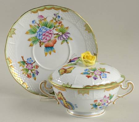 Queen Victoria (Green Border) Cream Soup Bowl & Saucer Set with Lid
