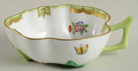 Queen Victoria (Green Border) Small Deep Leaf Dish