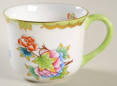 Queen Victoria (Green Border) Child's Mug