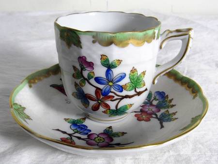 Queen Victoria (Green Border) Mocha Cup & Saucer Set