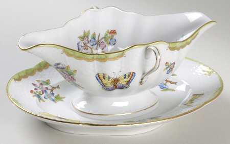Queen Victoria (Green Border) Gravy Boat with Attached Underplate