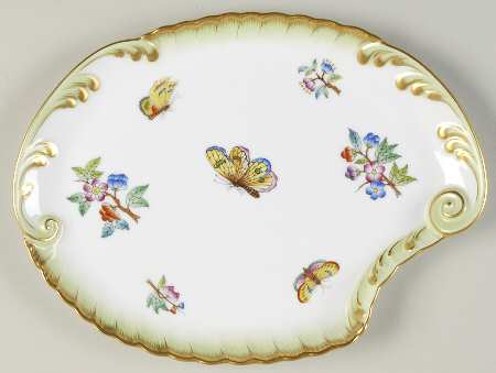 Queen Victoria (Green Border) 9" Oval Tray