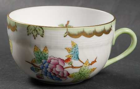 Queen Victoria (Green Border) Flat Cup