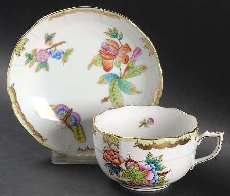 Queen Victoria (Green Border) Flat Cup & Saucer Set