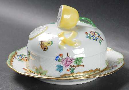 Queen Victoria (Green Border) Small Round Covered Butter