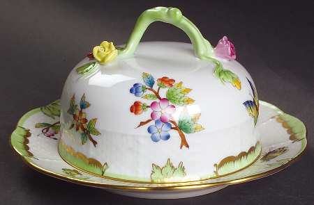 Queen Victoria (Green Border) Round Covered Butter