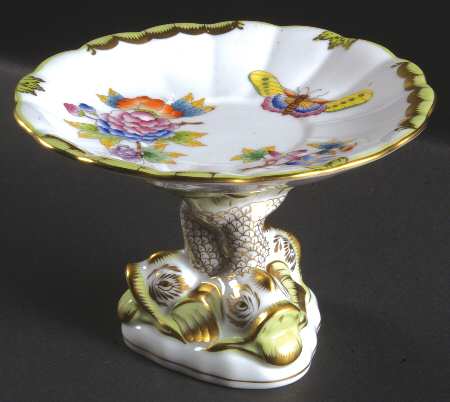 Queen Victoria (Green Border) Round Compote (Height X Width)