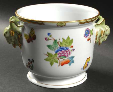 Queen Victoria (Green Border) 5" Cachepot