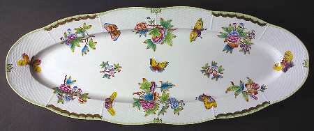 Queen Victoria (Green Border) 23" Fish Platter
