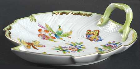 Queen Victoria (Green Border) 9" Handled Leaf Dish