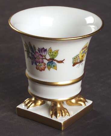 Queen Victoria (Green Border) Small Claw Footed Vase