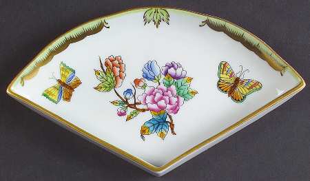 Queen Victoria (Green Border) 4-Piece Hors d'Oeuvres Set, Indv Section Only
