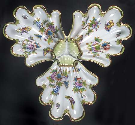 Queen Victoria (Green Border) 3 Part Shell Shaped Dish