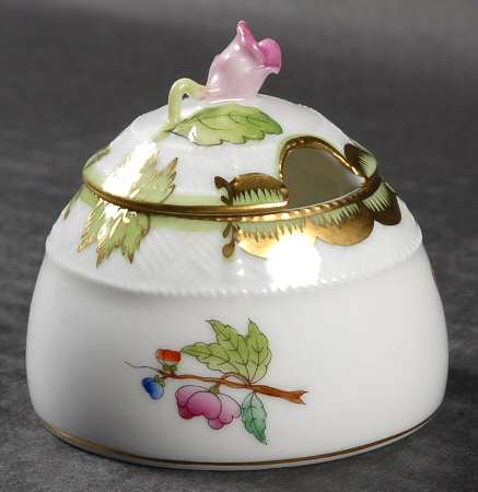 Queen Victoria (Green Border) Honey Pot & Lid