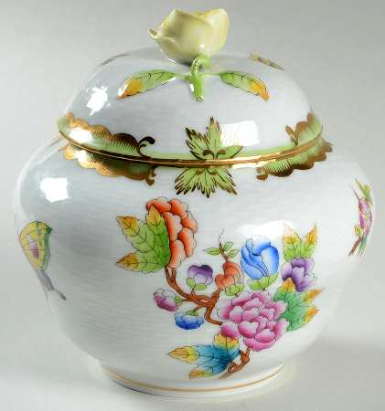 Queen Victoria (Green Border) 5" Ginger Jar & Lid