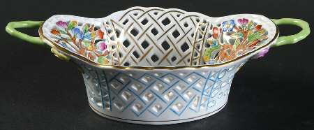 Queen Victoria (Green Border) 7" Handled Oval Open Weave Basket