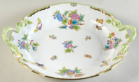 Queen Victoria (Green Border) 14" Handled Chop Plate (Round Platter)