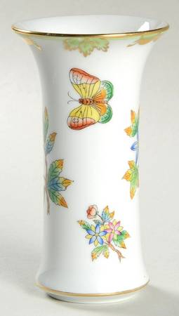 Queen Victoria (Green Border) 4" Vase