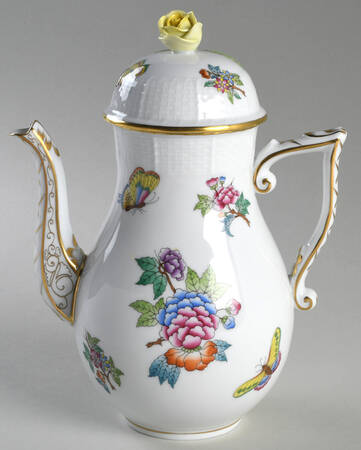 Queen Victoria Older (VA) Small Coffee Pot & Lid