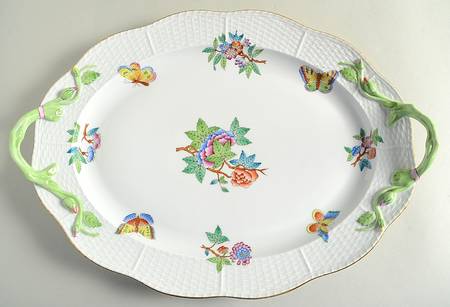 Queen Victoria Older (VA) 15" Oval Handled Platter