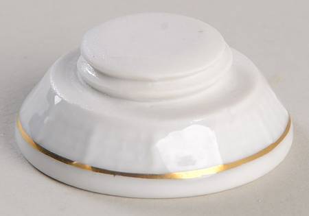 Queen Victoria Older (VA) Ceramic Stopper for Pepper Shaker