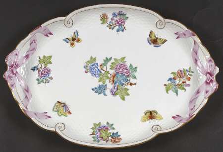 Queen Victoria Older (VA) 15" Oval Tray