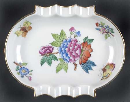 Queen Victoria Older (VA) 5" Oval Ashtray