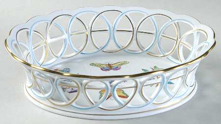 Queen Victoria Older (VA) 8" Oval Open Weave Basket