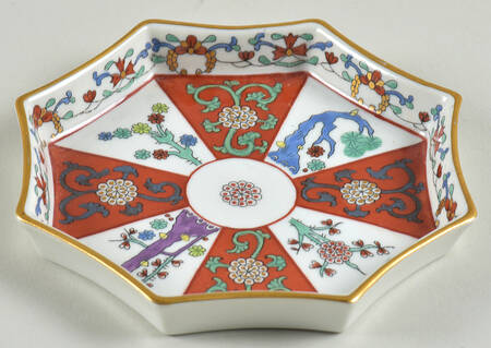 Red Dynasty (G) Octagonal Ashtray