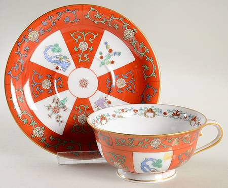 Red Dynasty (G) Footed Cup & Saucer Set