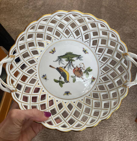 Rothschild Bird (RO) 8'' Round Open Weave Basket
