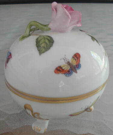 Rothschild Bird (RO) 2" Round Bon Bon & Lid