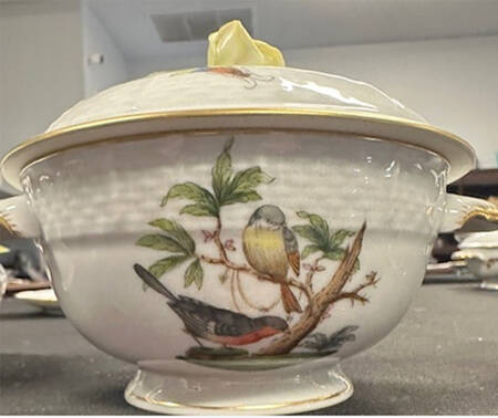 Rothschild Bird (RO) Cream Soup Bowl & Lid Set