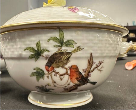 Rothschild Bird (RO) Cream Soup Bowl & Lid Set