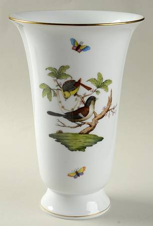 Rothschild Bird (RO) 9" Flared Vase