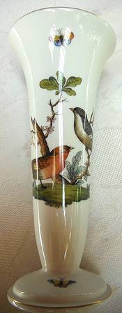Rothschild Bird (RO) 8" Flared Vase