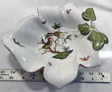 Rothschild Bird (RO) 11" Leaf Dish