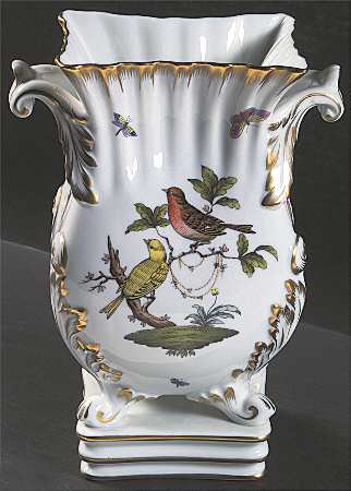 Rothschild Bird (RO) 10" Footed Vase